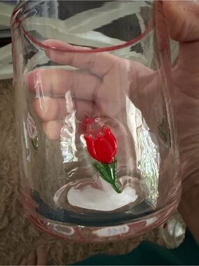 Red and White Tulip Icon Glass Tumbler - 16 fl oz